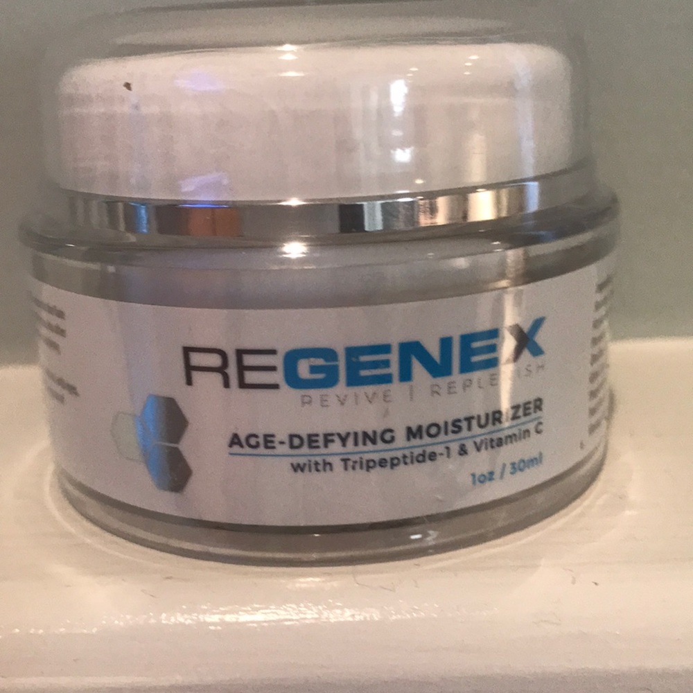 REGENEX AGE DEFYING MOISTURIZER
